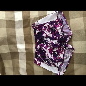 Old Navy gym shorts, size large